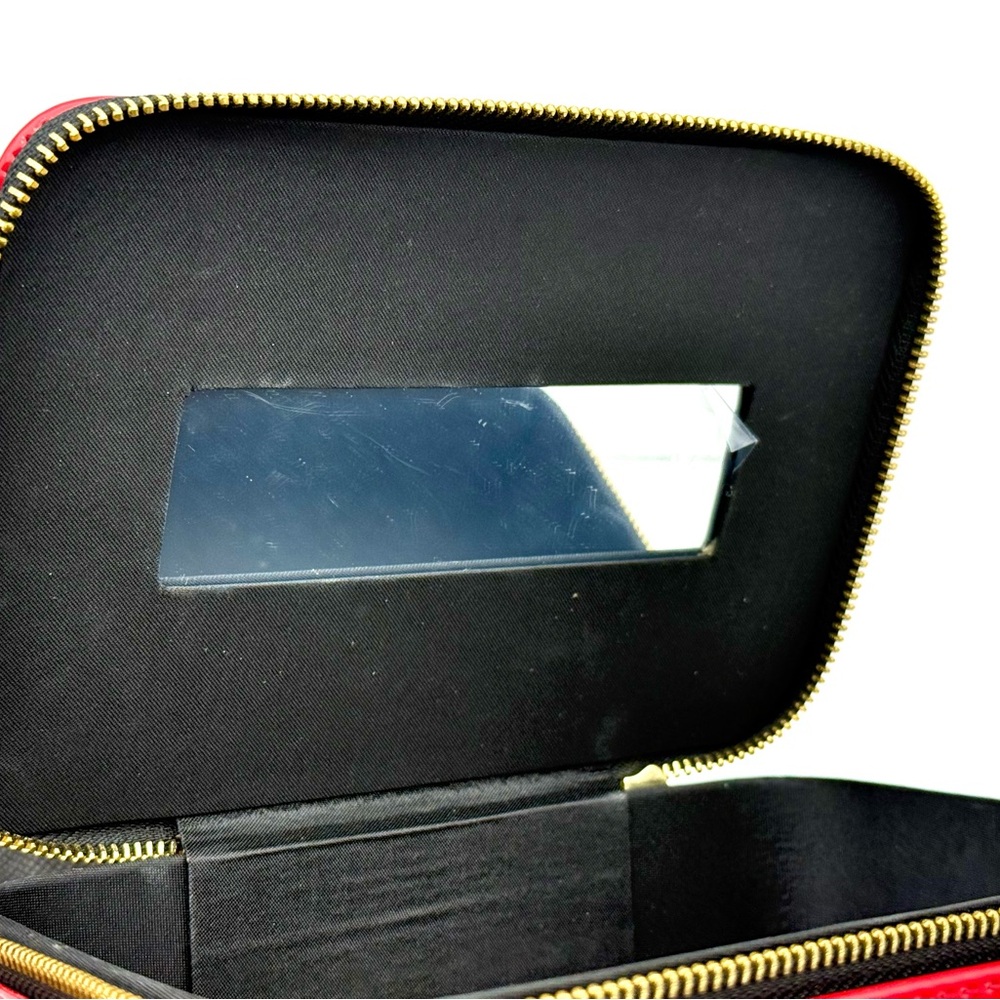 Yves Saint Laurent‎ Glossy Red Beauty Pouch - Picture 7 of 7